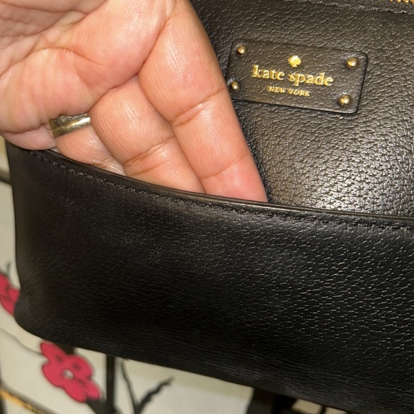 Preloved Kate Spade black leather crossbody bag - Picture 4 of 9
